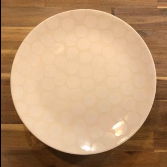 18 Piece White/Off White Poka Dot Cotton Color Dinnerware Set - Picture 2 of 5